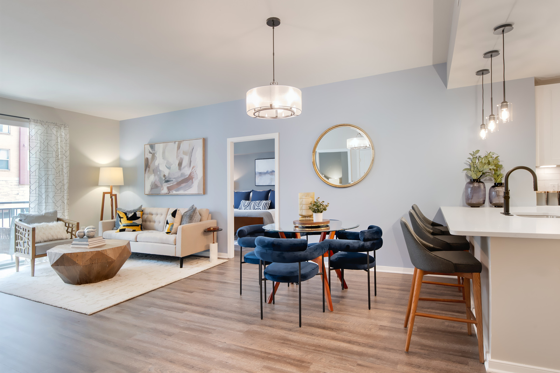 PearsonSquare_INT_Apartments_LivingDining_GregDohler_082024